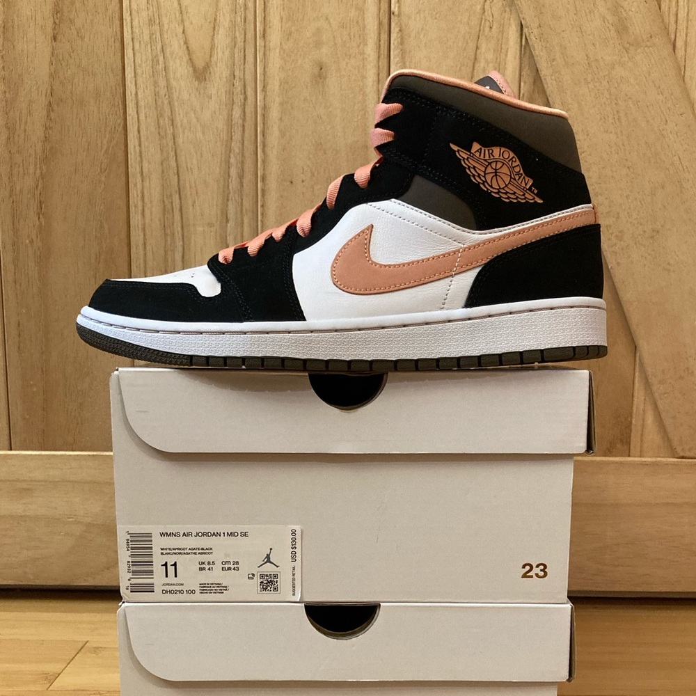 Jordan 1 Mid Mocha Peach